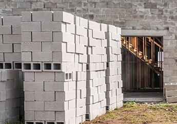 Ladrillos y bloques para muros y construcción